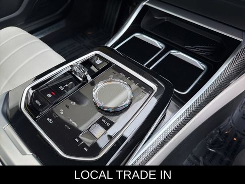Used 2025 BMW 760i xDrive AWD/4WD image 28