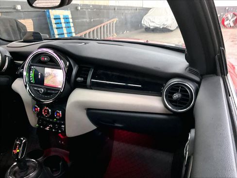 Used 2020 MINI Cooper S w/ Driver Assistance Package image 18