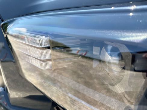 New 2025 Toyota Tacoma TRD Off-Road image 10