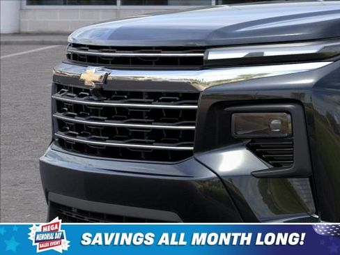 New 2026 Chevrolet Traverse LT w/ Driver Confidence Package FWD image 13
