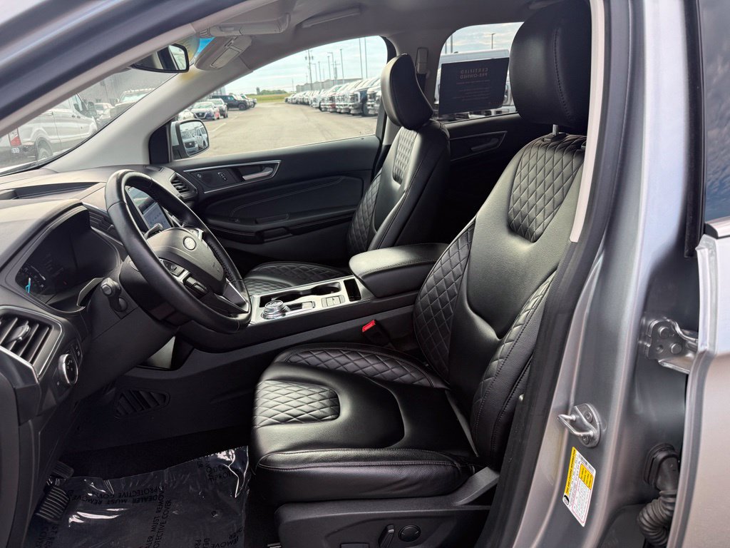 Used 2023 Ford Edge Titanium AWD/4WD image 4