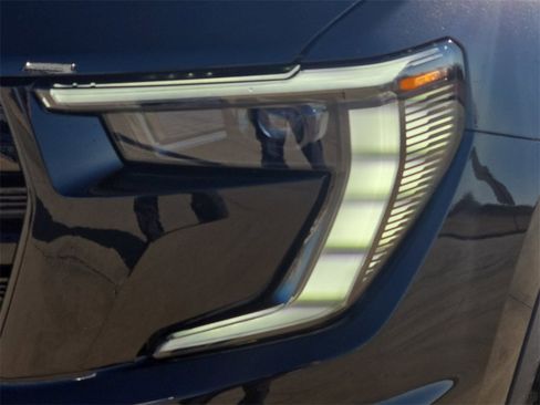 New 2026 GMC Acadia Elevation image 32