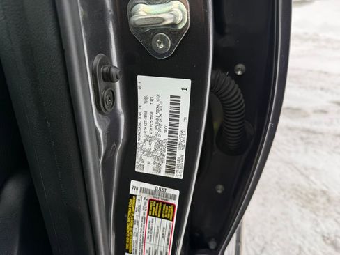 Used 2017 Toyota Tundra Limited image 30