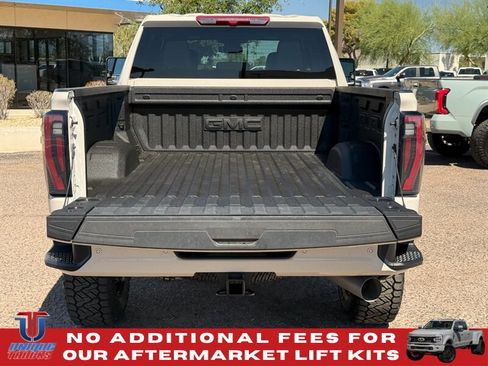 Used 2026 GMC Sierra 2500 AT4 AWD/4WD image 7