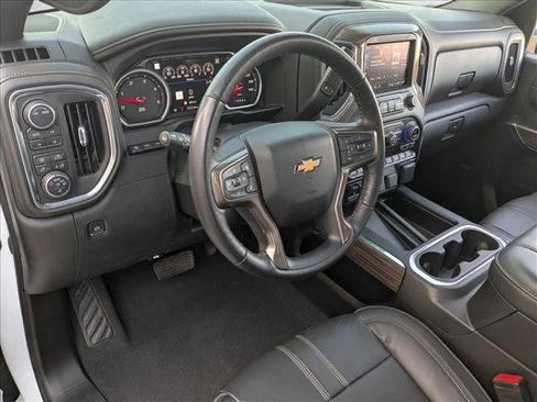 Used 2022 Chevrolet Silverado 2500 High Country w/ Z71 Off-Road Package image 10