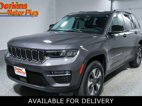 Used 2023 Jeep Grand Cherokee 4WD 4xe image 1
