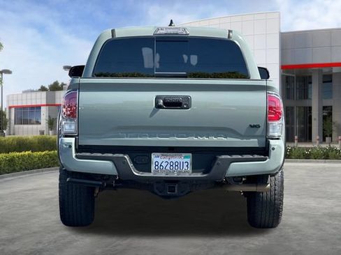 Used 2023 Toyota Tacoma TRD Off-Road w/ Technology Package AWD/4WD image 6