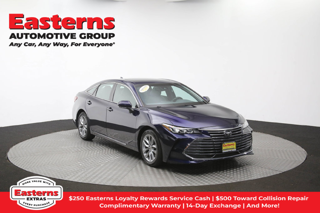 Used 2022 Toyota Avalon XLE w/ Moonroof Package FWD image 52