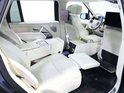 Used 2023 Land Rover Range Rover SV AWD/4WD image 51