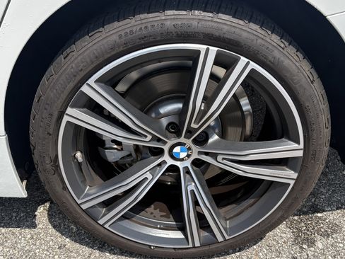 Certified 2024 BMW 330i xDrive Sedan w/ Convenience Package AWD/4WD image 13