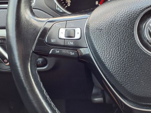 Used 2016 Volkswagen Jetta SE image 15