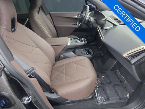 Used 2024 BMW iX xDrive50 w/ Premium Package AWD/4WD image 26