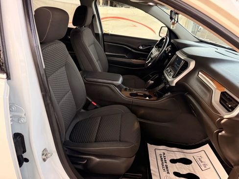 Used 2019 GMC Acadia SLE w/ Driver Alert Package I image 22