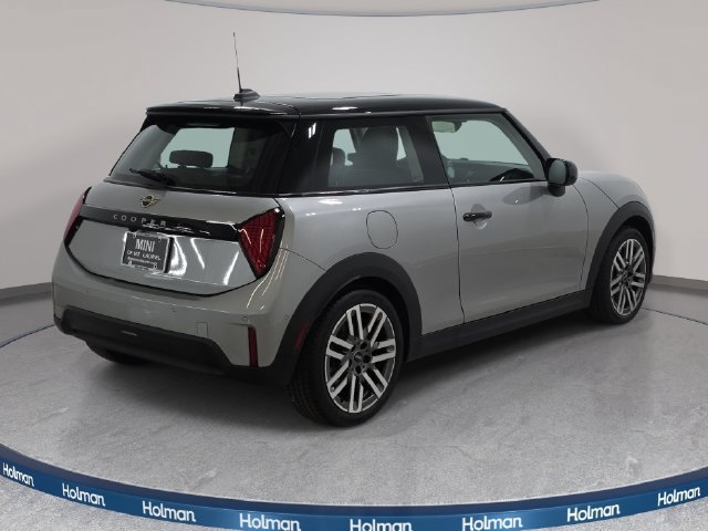 Used 2026 MINI Cooper S FWD image 6