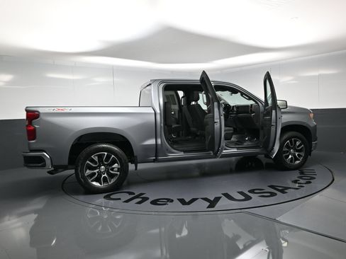 Used 2024 Chevrolet Silverado 1500 LT AWD/4WD image 28