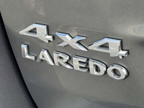 Used 2012 Jeep Grand Cherokee Laredo image 30