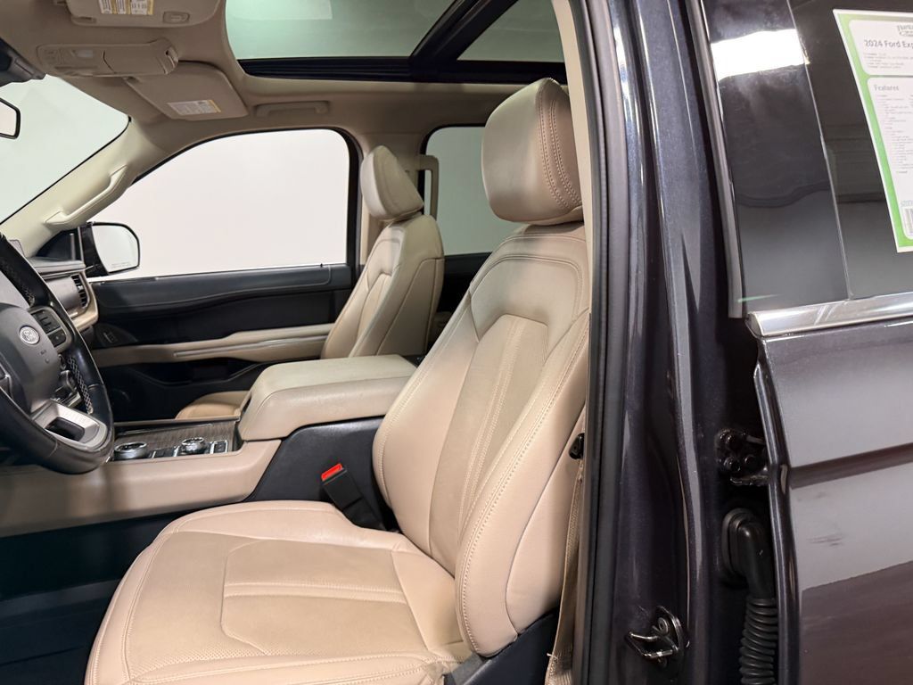 Used 2024 Ford Expedition Limited AWD/4WD image 58
