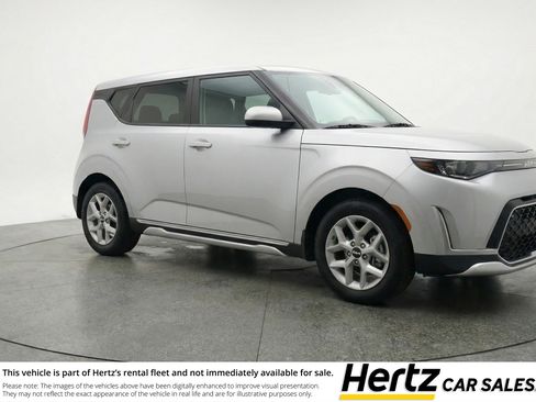 Used 2025 Kia Soul LX w/ LX Technology Package image 1