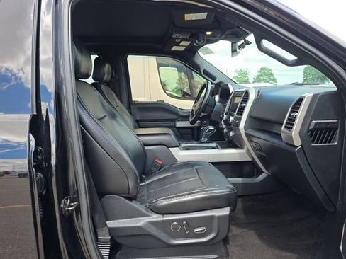 Used 2018 Ford F150 Lariat w/ Equipment Group 502A Luxury AWD/4WD image 12