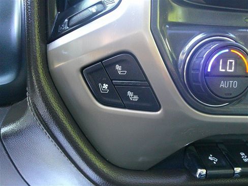 Used 2016 GMC Sierra 1500 Denali w/ Denali Ultimate Package AWD/4WD image 15