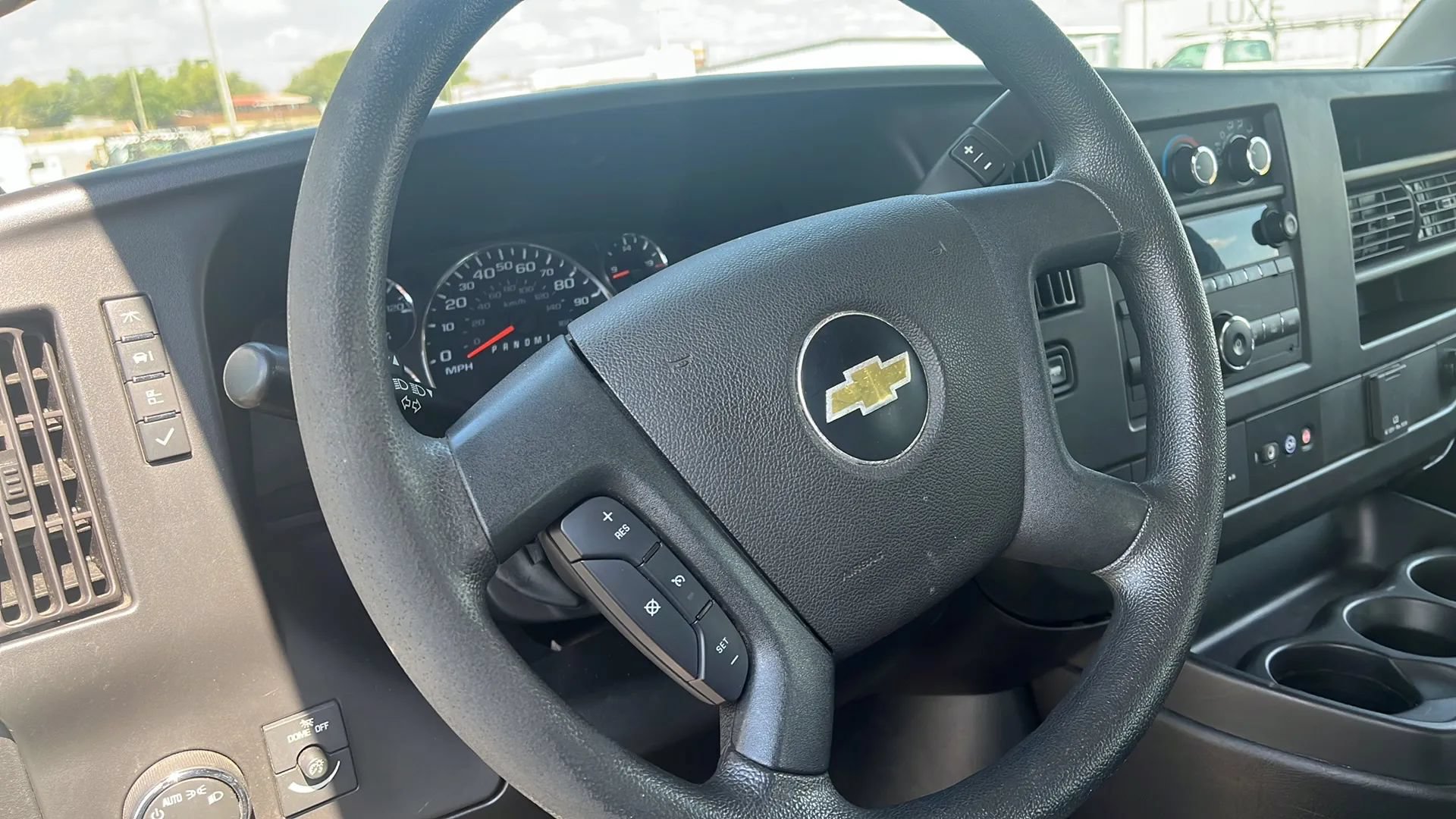 Used 2022 Chevrolet Express 2500 w/ Driver Convenience Package RWD image 10