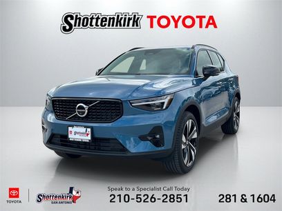 Used 2025 Volvo XC40 B5 Ultra w/ Protection Package