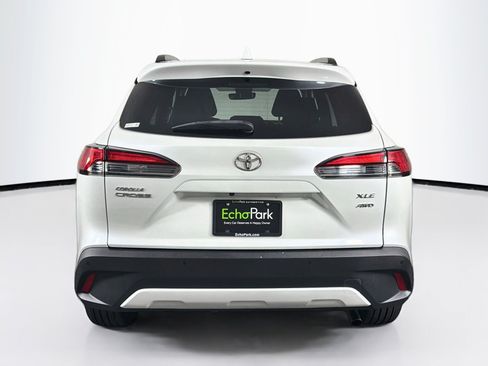 Used 2022 Toyota Corolla Cross XLE AWD/4WD image 7