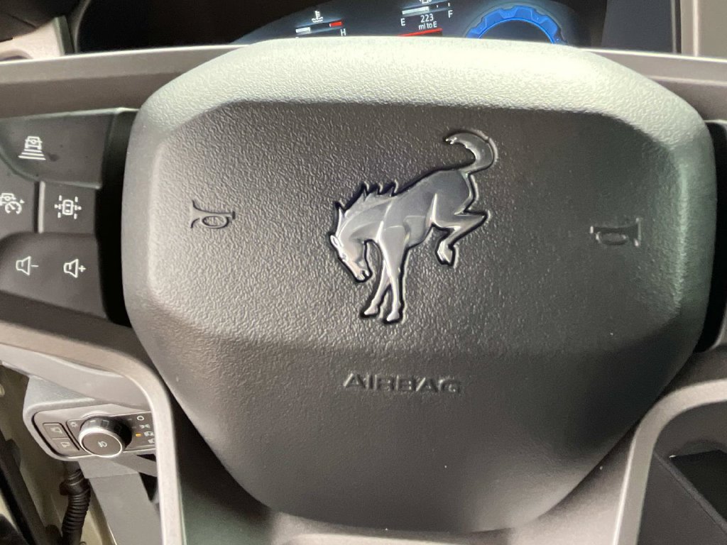 Used 2025 Ford Bronco Outer Banks AWD/4WD image 36