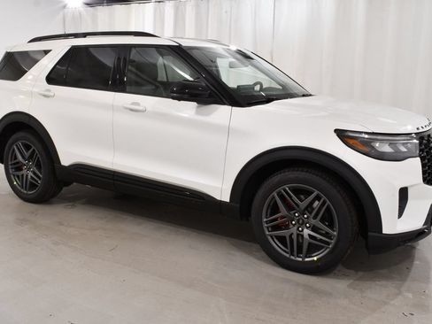 New 2026 Ford Explorer ST AWD/4WD image 5