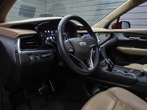 Used 2022 Cadillac XT6 Sport w/ Platinum Package AWD/4WD image 11