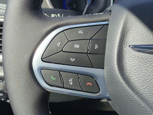 New 2026 Chrysler Pacifica Select image 26