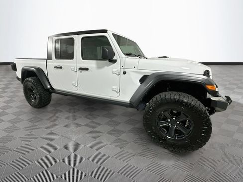 Certified 2023 Jeep Gladiator Mojave w/ LED Lighting Group AWD/4WD image 8