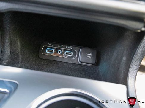 Used 2022 Jeep Grand Cherokee Laredo X AWD/4WD image 32