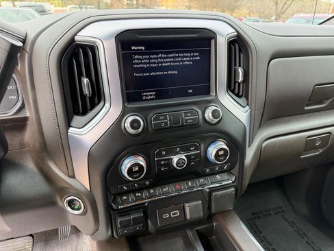 Used 2019 GMC Sierra 1500 SLT image 25