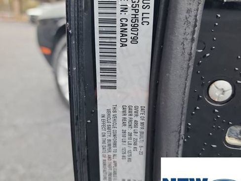 Used 2023 Dodge Challenger SXT image 25