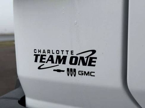 Used 2021 Jeep Wrangler Unlimited Sahara AWD/4WD image 33