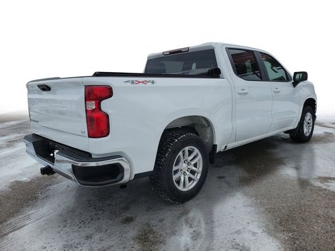 Used 2019 Chevrolet Silverado 1500 LT w/ Remote Start Package image 4