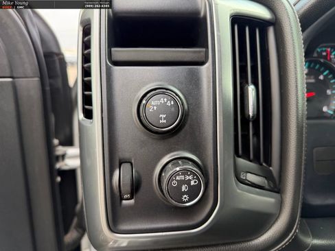 Used 2017 Chevrolet Silverado 1500 LTZ Z71 w/ LTZ Plus Package AWD/4WD image 19