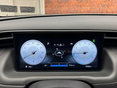 Used 2024 Hyundai Santa Cruz Limited AWD/4WD image 16