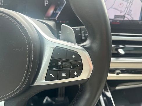 Used 2023 BMW X7 xDrive40i w/ M Sport Package AWD/4WD image 14