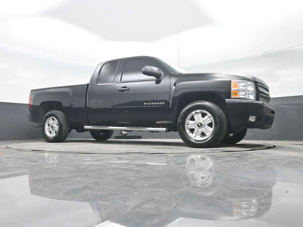 Used 2013 Chevrolet Silverado 1500 LTZ w/ LTZ Plus Package RWD image 32