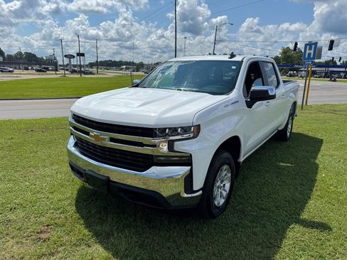 Used 2020 Chevrolet Silverado 1500 LT w/ Remote Start Package AWD/4WD image 5