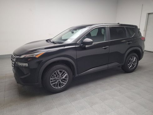 Used 2024 Nissan Rogue S image 2