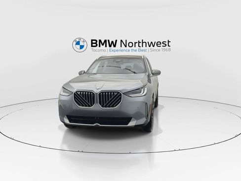 New 2026 BMW X3 xDrive30i w/ Premium Package AWD/4WD image 8