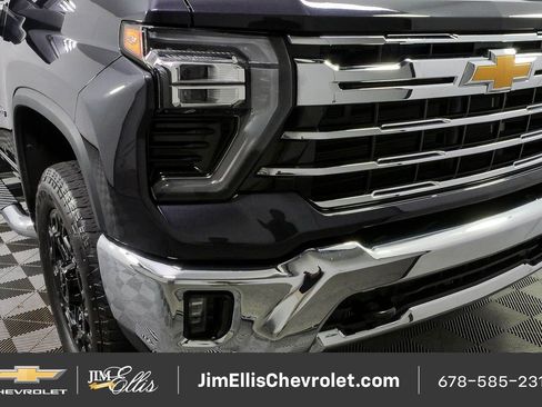 Certified 2024 Chevrolet Silverado 2500 LTZ w/ LTZ Convenience Package AWD/4WD image 36