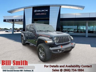 Used 2025 Jeep Gladiator Mojave w/ Convenience Group