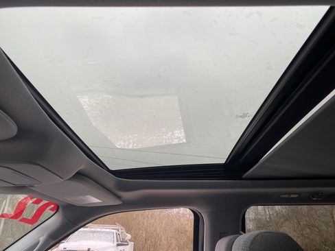 Used 2022 Ford F150 XLT w/ Equipment Group 302A High image 10