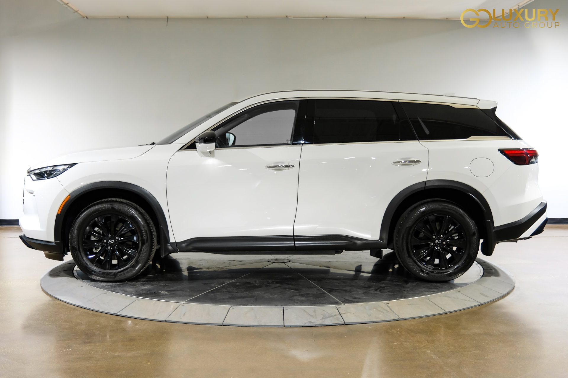 Used 2025 INFINITI QX60 Pure FWD image 13