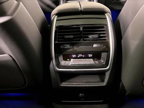 New 2026 BMW X6 xDrive40i w/ Climate Comfort Package AWD/4WD image 11