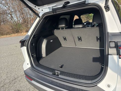 New 2026 Chevrolet Equinox LT w/ Convenience Package II image 21